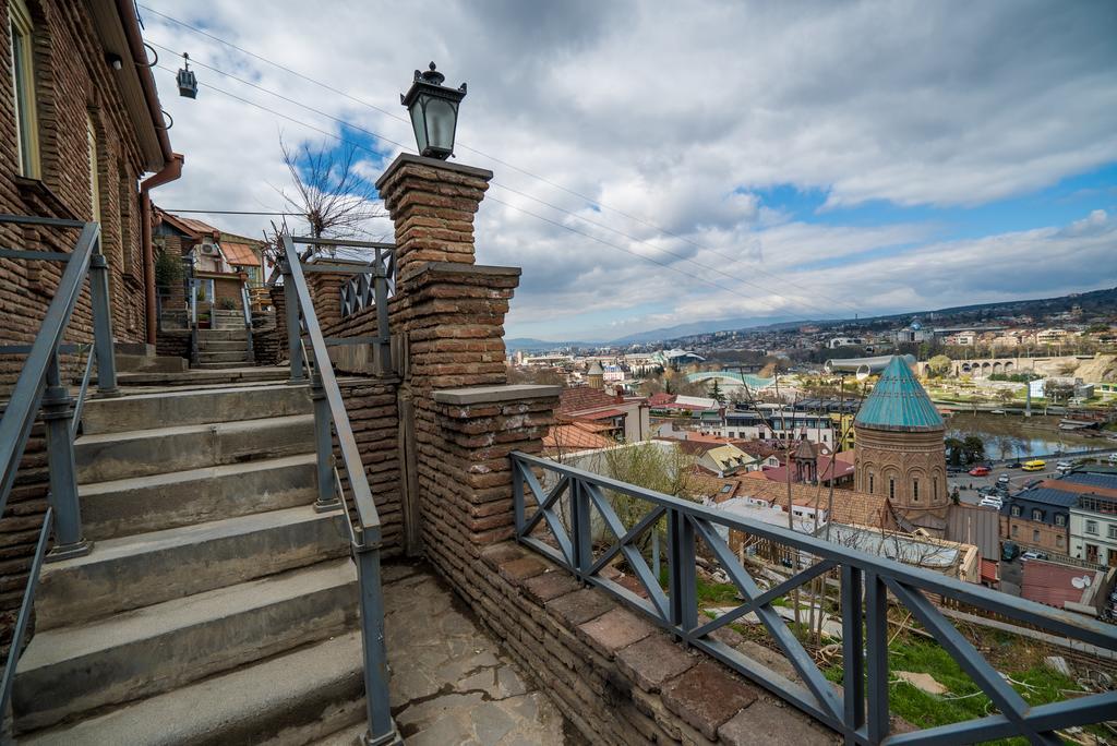 Отель Citadel Express Тбилиси Экстерьер фото
