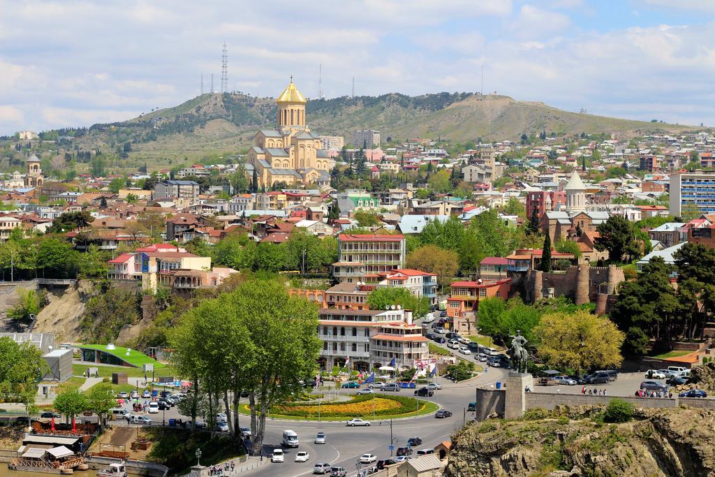 Отель Citadel Express Тбилиси Экстерьер фото
